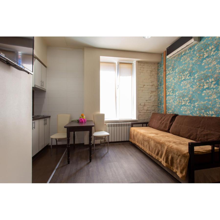 Studio Apartments In The City Center Harkiv Exterior foto